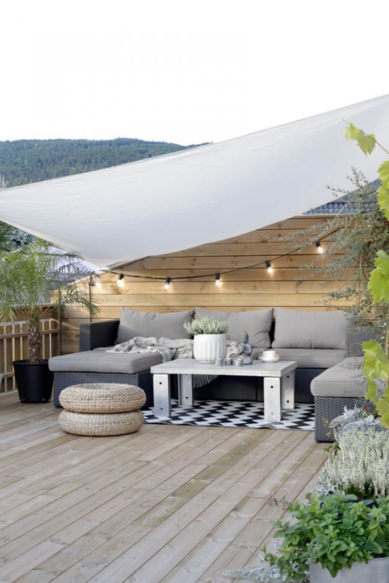 Terrazza con tenda